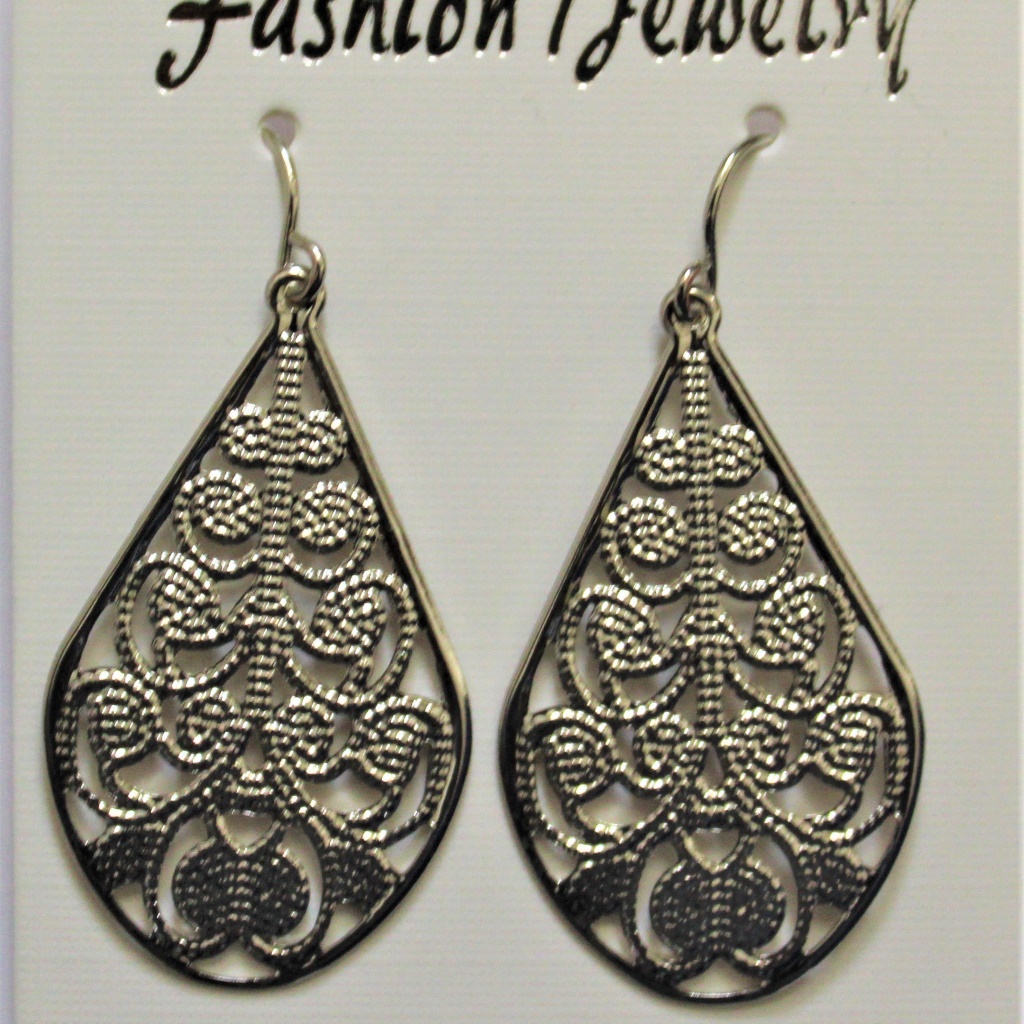 Silver Filligree Tear Shaped Drop